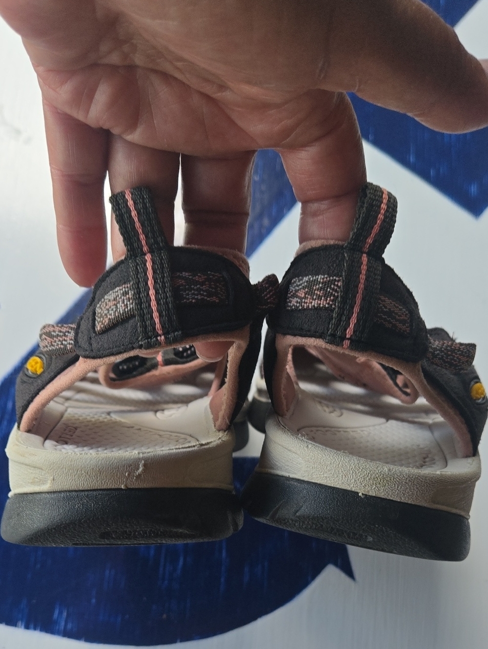 Keen "Whisper" Waterproof Hiking Sandal Size Women's US 10.5 Raven/Rose Dawn - Picture 8 of 10